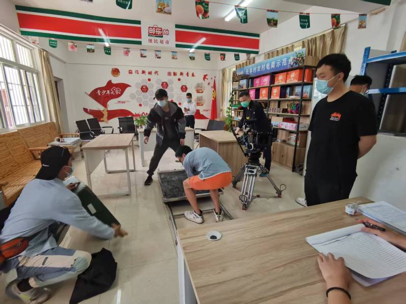 自贡广告片拍摄公司：极简主义践行者，少即是多的视觉哲学